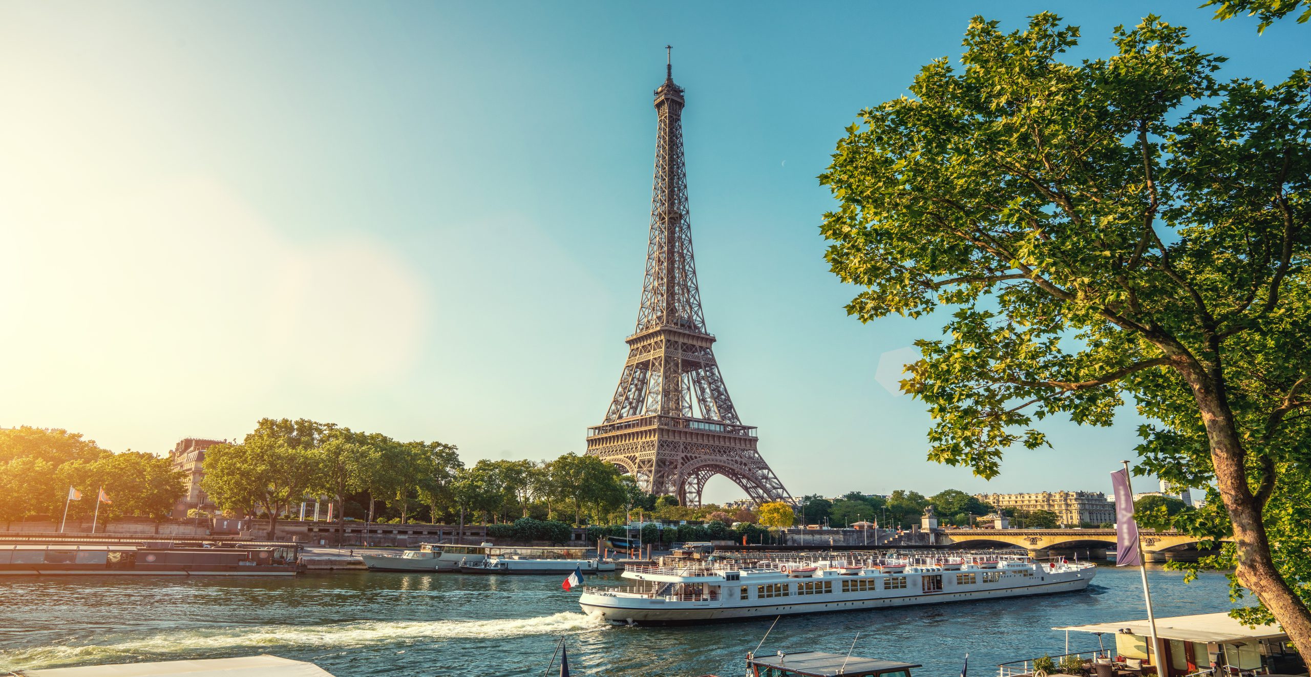Paris Gezilecek Yerler - Eiffel Tower